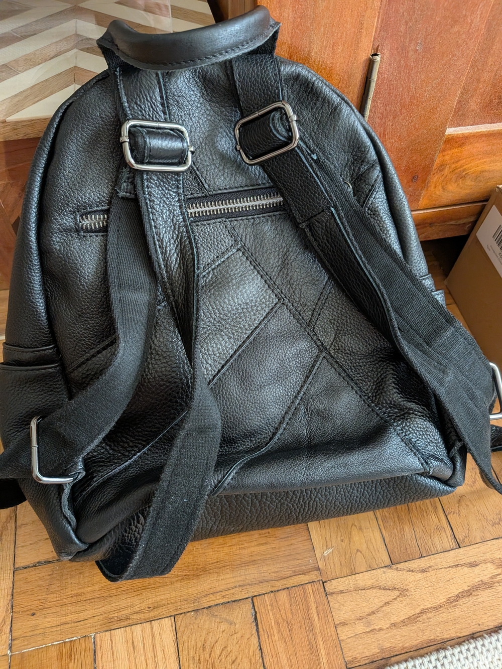 Black Studded Skull Leather Backpack - Unisex - Picture 2 of 3